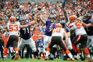 CLEVELAND, OH - SEPTEMBER 18: Quarterback Joe Flacco #5 of the Baltimore Ravens throws a touchdown pass to wide receiver Mike Wallace #17 during the second quarter against the Cleveland Browns at FirstEnergy Stadium on September 18, 2016 in Cleveland, Ohio. (Photo by Jason Miller/Getty Images)